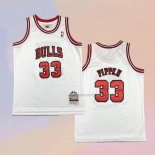 Kid's Chicago Bulls Scottie Pippen NO 33 Mitchell & Ness 1997-98 White Jersey